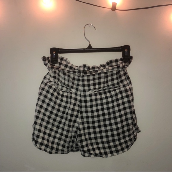 Shorts - Picture 3 of 4